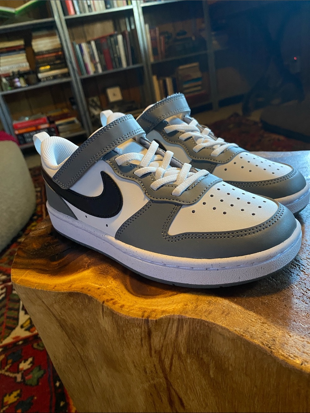 ๐ Nike Court Borough Size 3 Youth New in Original Box and Tags - Picture 5 of 9